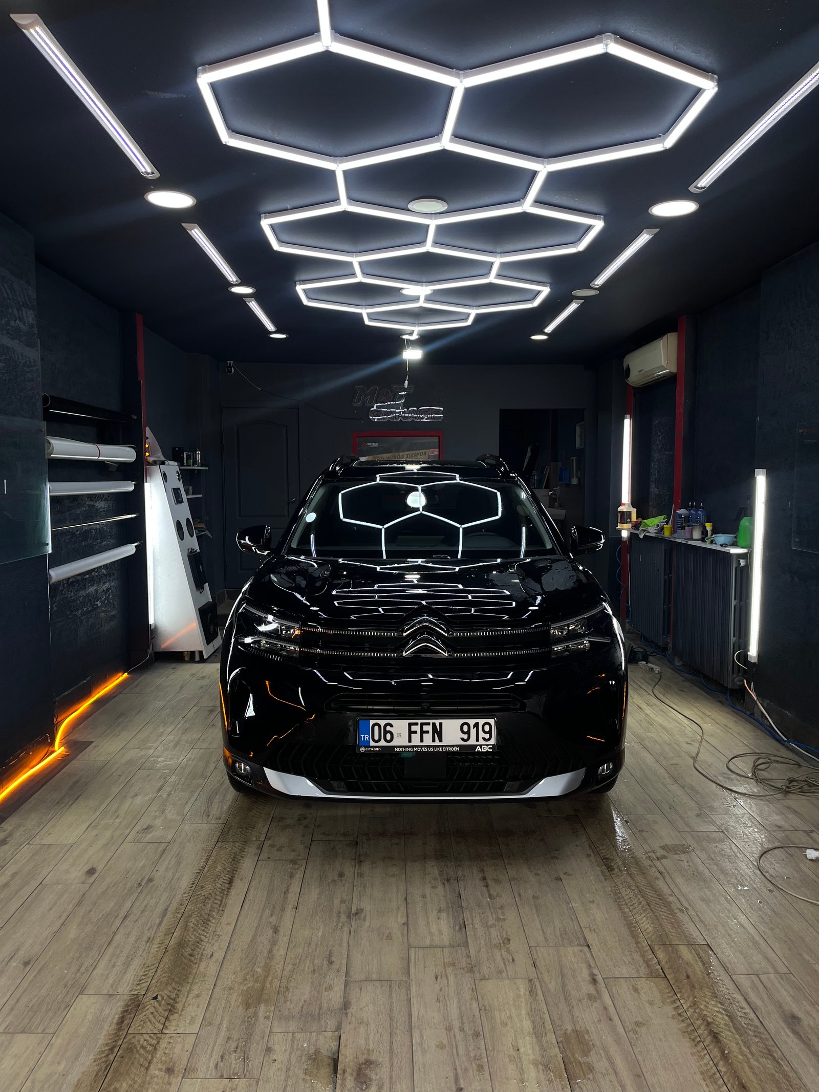 Mat mı, Parlak mı? Hangi Folyo Size Uygun?