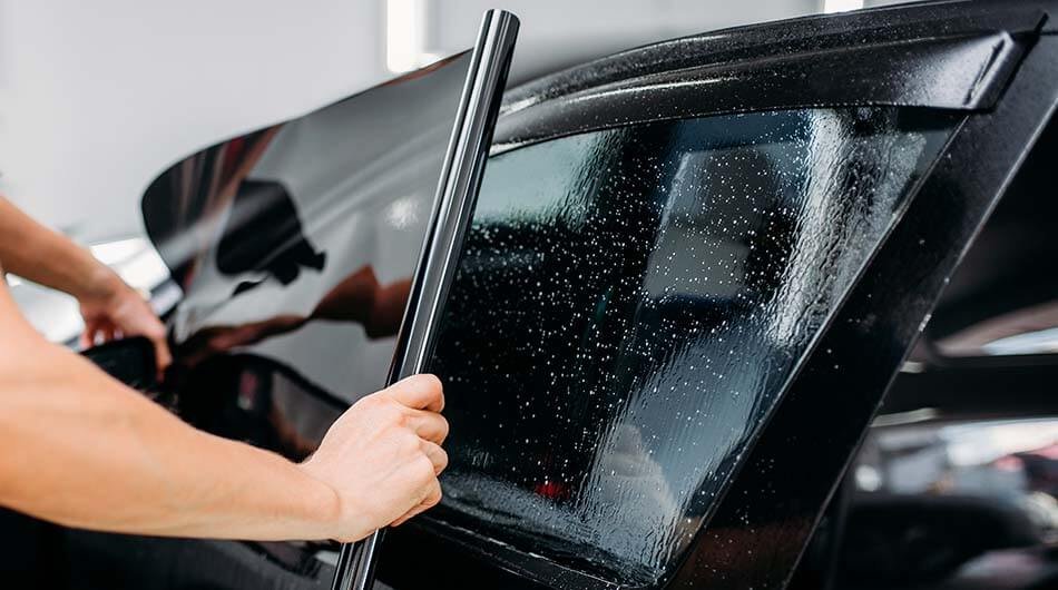 Araç Cam Filmi Rehberi: Doğru Tonu Nasıl Seçersiniz?